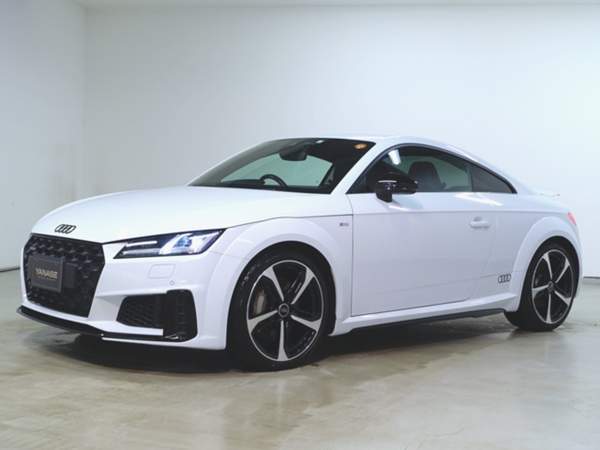AUDI TT - View 1