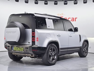 LAND ROVER DEFENDER - 3