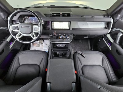 LAND ROVER DEFENDER - 5