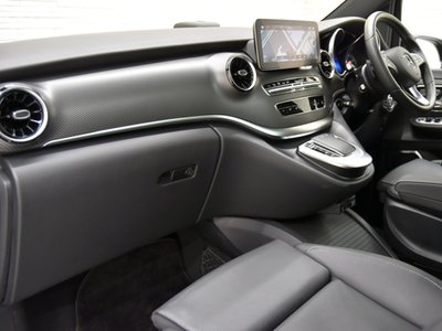 MERCEDES-BENZ V-CLASS - 8