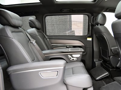 2024 Mercedes-BENZ V-CLASS — миниатюра 13