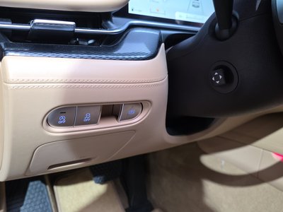 2022 Genesis G90 (RS4) thumbnail 18