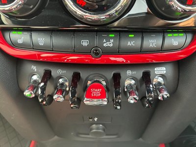 2023 MINI COOPER CROSSOVER — миниатюра 29