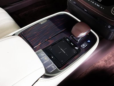 2018 Lexus LS — миниатюра 37