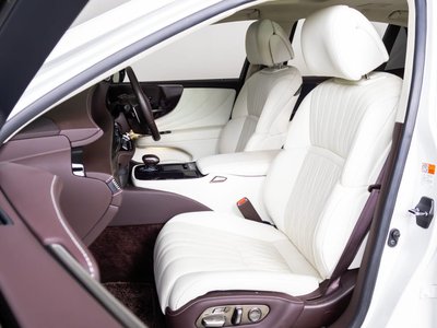 2018 Lexus LS — миниатюра 31