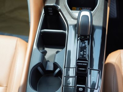 2025 Toyota CROWN ESTATE 照片 36