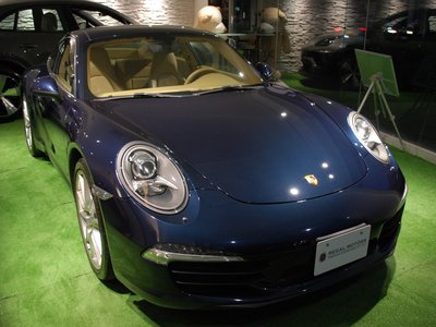 PORSCHE 911 - 8