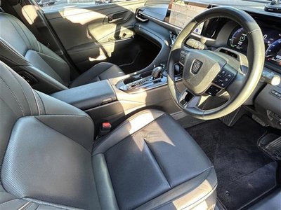 TOYOTA CROWN SPORT - 8