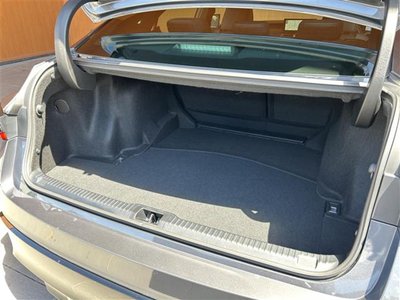 صورة مصغرة 29 لـ 2021 Lexus IS