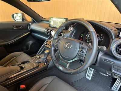 صورة مصغرة 20 لـ 2021 Lexus IS