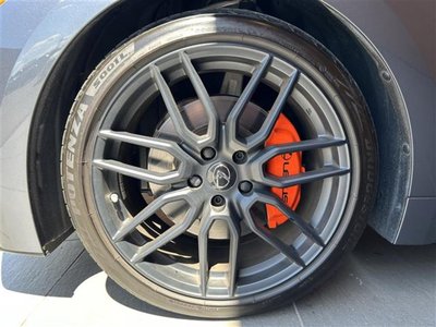 صورة مصغرة 32 لـ 2021 Lexus IS