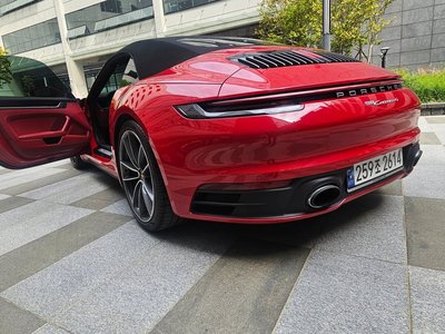 PORSCHE 911 - 7