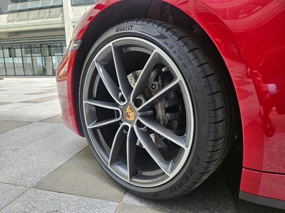PORSCHE 911 - 6