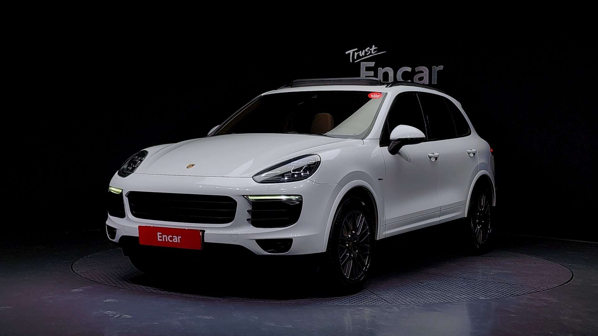PORSCHE CAYENNE - View 1