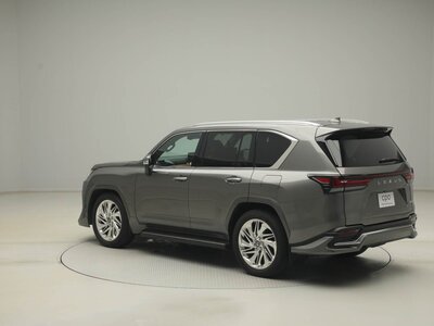 LEXUS LX - 10