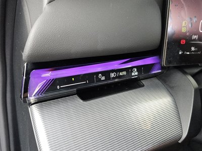 2025 BMW 5 SERIES — миниатюра 27
