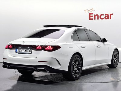 MERCEDES-BENZ E-CLASS - 4