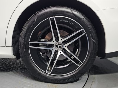 MERCEDES-BENZ E-CLASS - 8