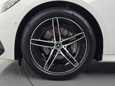 MERCEDES-BENZ E-CLASS - 6