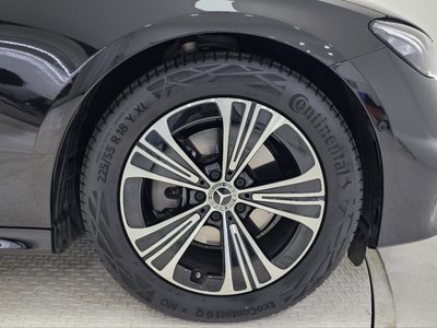 MERCEDES-BENZ E-CLASS - 6