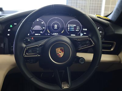 صورة مصغرة 39 لـ 2021 Porsche TAYCAN