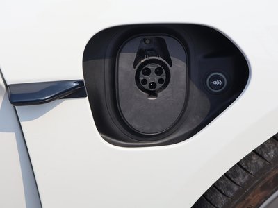صورة مصغرة 18 لـ 2021 Porsche TAYCAN