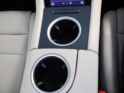 صورة مصغرة 36 لـ 2021 Porsche TAYCAN