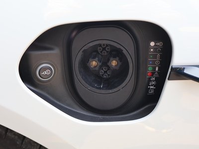 صورة مصغرة 19 لـ 2021 Porsche TAYCAN