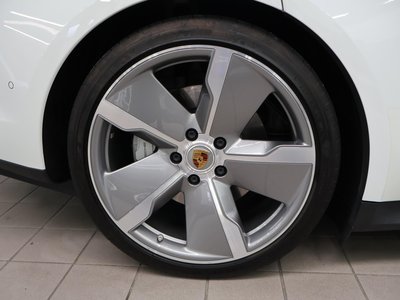 صورة مصغرة 48 لـ 2021 Porsche TAYCAN