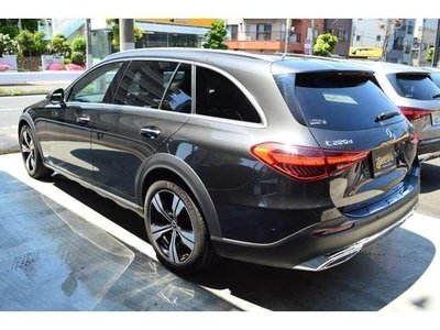MERCEDES-BENZ C-CLASS - 6