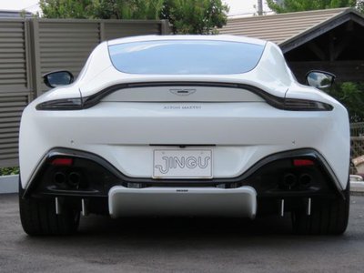 صورة 14 لـ 2021 Aston Martin VANTAGE