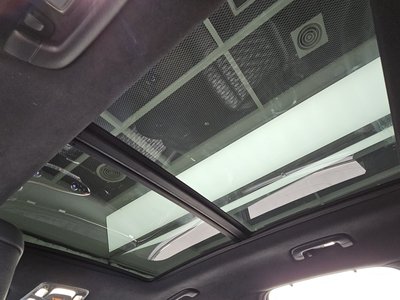 2021 Genesis GV70 — миниатюра 23