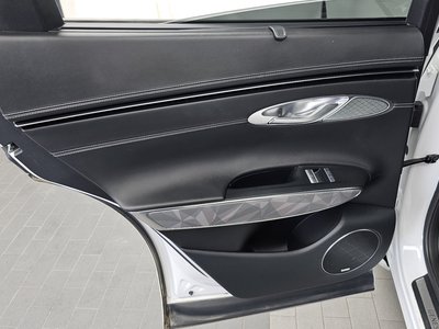 2021 Genesis GV70 — миниатюра 15
