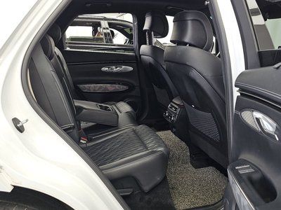 2021 Genesis GV70 — миниатюра 18