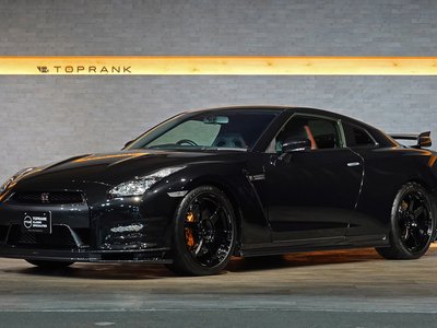 NISSAN GT-R