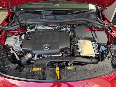 MERCEDES-BENZ GLA-CLASS - 10