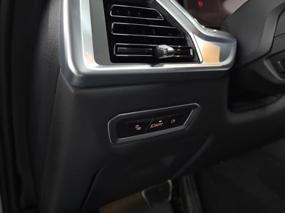 2024 BMW X7 缩略图 27