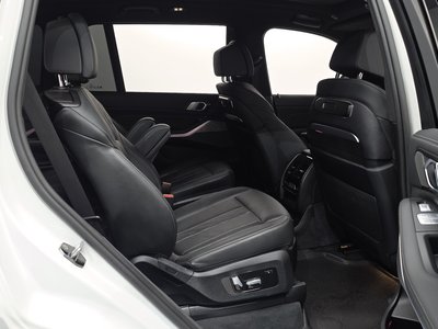 2024 BMW X7 缩略图 17