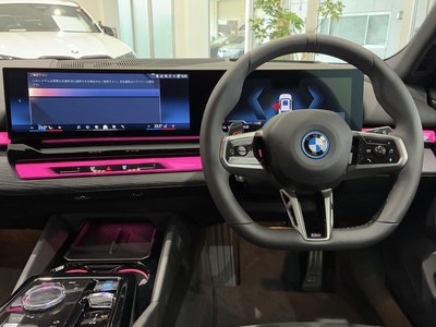 BMW I5 TOURING - 3