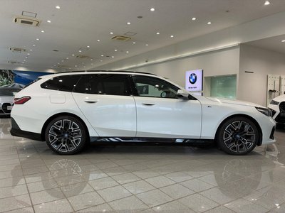 BMW I5 TOURING - 5