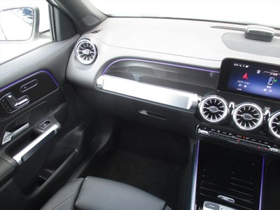 2025 Mercedes-BENZ GLB — миниатюра 60