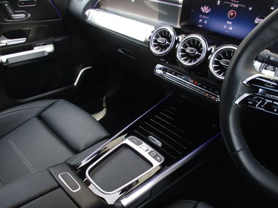 2025 Mercedes-BENZ GLB — миниатюра 39