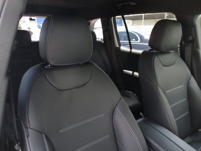 2025 Mercedes-BENZ GLB — миниатюра 12