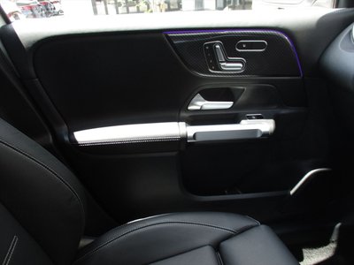 2025 Mercedes-BENZ GLB — миниатюра 46