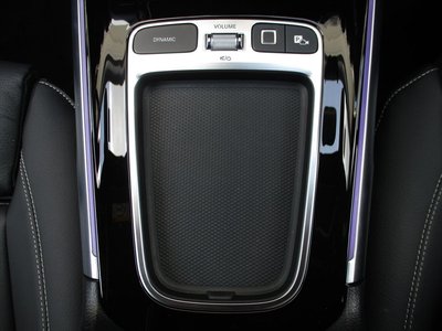 2025 Mercedes-BENZ GLB — миниатюра 38