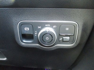 2025 Mercedes-BENZ GLB — миниатюра 29