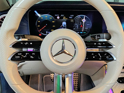 MERCEDES-BENZ E-CLASS - 6