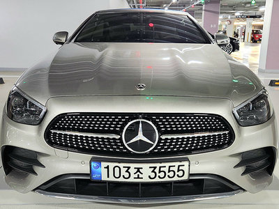 MERCEDES-BENZ E-CLASS - 1