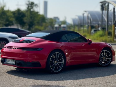 صورة 3 لـ 2023 Porsche 911