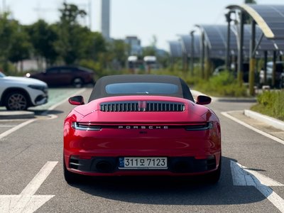 صورة 5 لـ 2023 Porsche 911